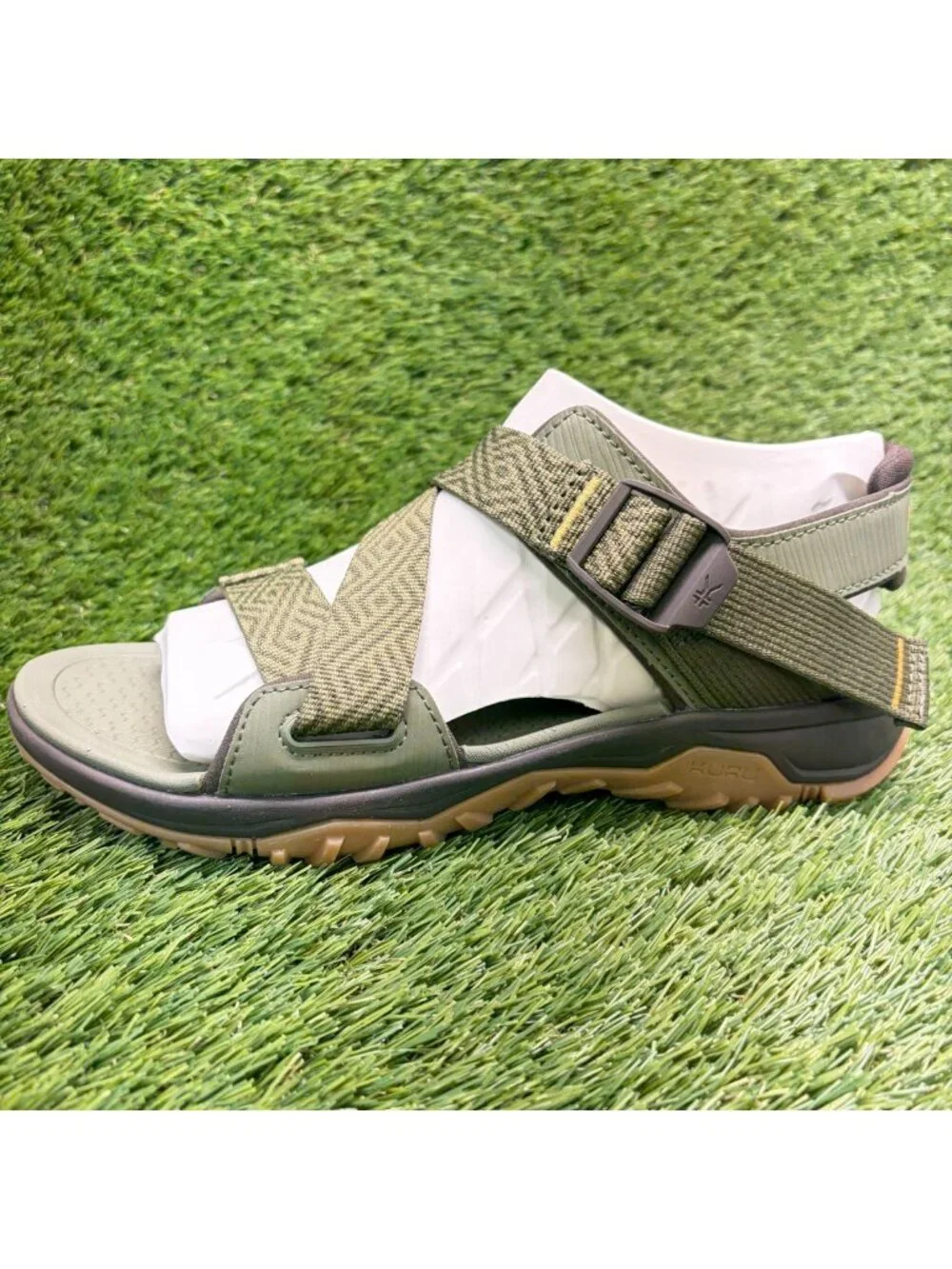 Kuru Current Mens Size 9 Olive Green Gum Beach Walking Outdoor Strappy Sandals